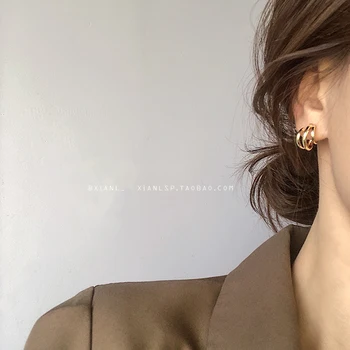 

HUANZHI 2020 New Ear Loop Three Floors Spiral Circle Distortion Multiturn Metal Earrings For Women Girls Party Jewelry Gifts