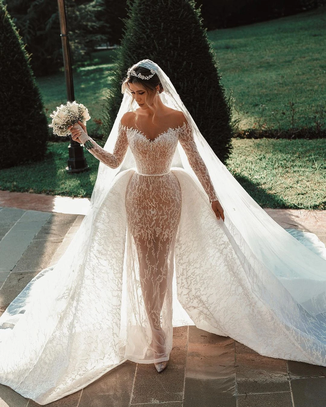 Pure White Wedding Dresses In Dubai With Overskirt Mermaid Long Sleeves