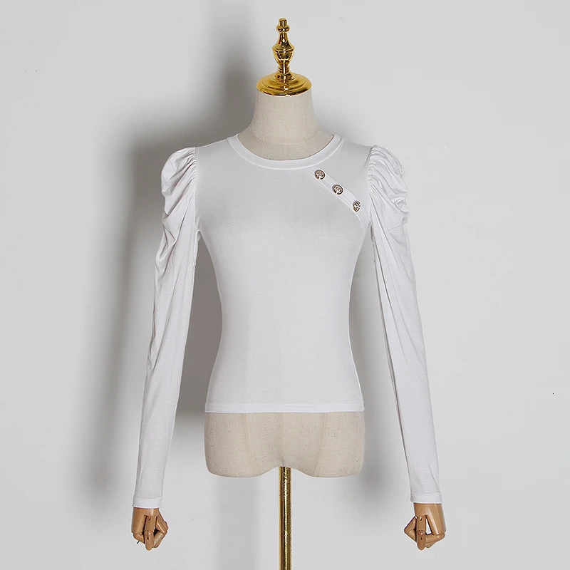 white TWOTWINSTYLE повседневные тонкие Асимметричные футболки для женщин с круглым вырезом и пышным длинным рукавом с рюшами женские футболки модная одежда - Цвет: white