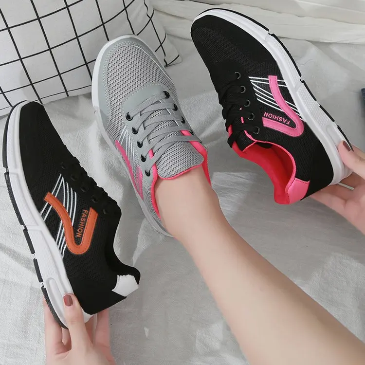 

Fly Netting Surface Women's Casual Versatile Korean-style Breathable Athletic Shoes Lightweight Soft-Sole Fitness Running Shoes