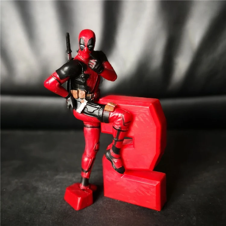 Золотой Автомобили украшения личность Deadpool кукла украшение автомобиля центральной консоли украшения компьютер компаньон кукла авто аксессуары - Название цвета: Золотой