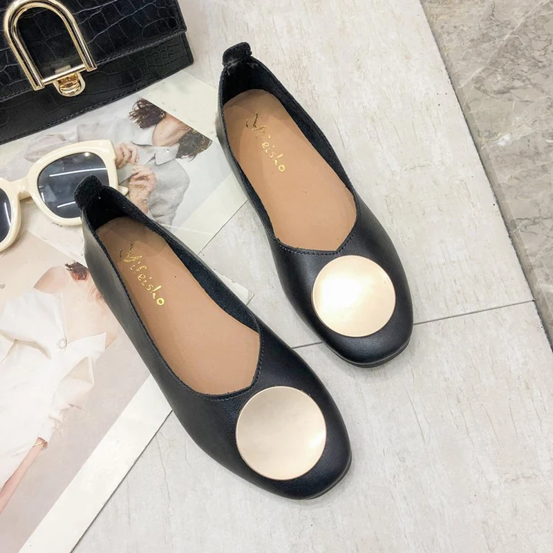 

European Fashion Solid Flat Women Shoes 2019 Spring And Summer New Wild Soft Bottom Flat Shoes Women Shoes XWD7824
