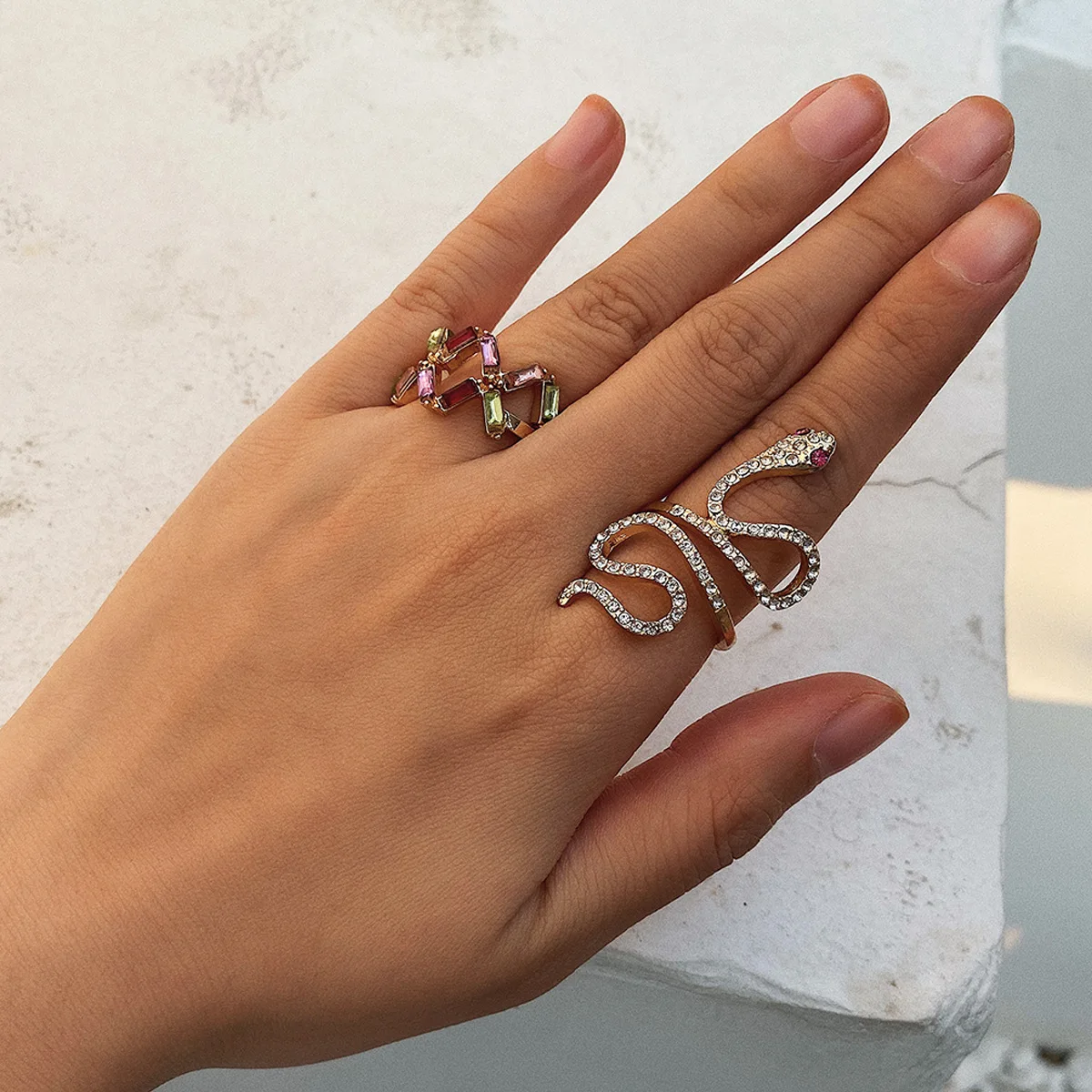 

Simple Irregular Colored Square Crystal Rings Smart Twisted Snake Ring Golden Female Steampunk Suit Ring Lucki Charm Ring