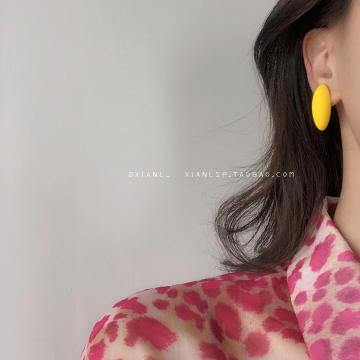 HUANZHI новые летние желтые металлические геометрические неправильной формы акриловые ацетатные серьги наборы для женщин девушек вечерние Подарочные ювелирные изделия для путешествий