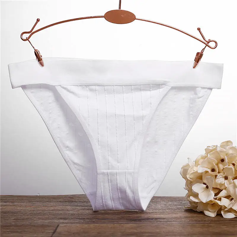 white Women Cotton Panties Sexy Low Waist Underwear Panties for Female Lingerie Underpants Hollow Heart Embossed Briefs Solid Color - Цвет: white