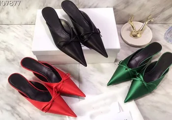 

2020 designer's new spring low top pointy thin heel Baotou back empty women's fashion silk women's shoes