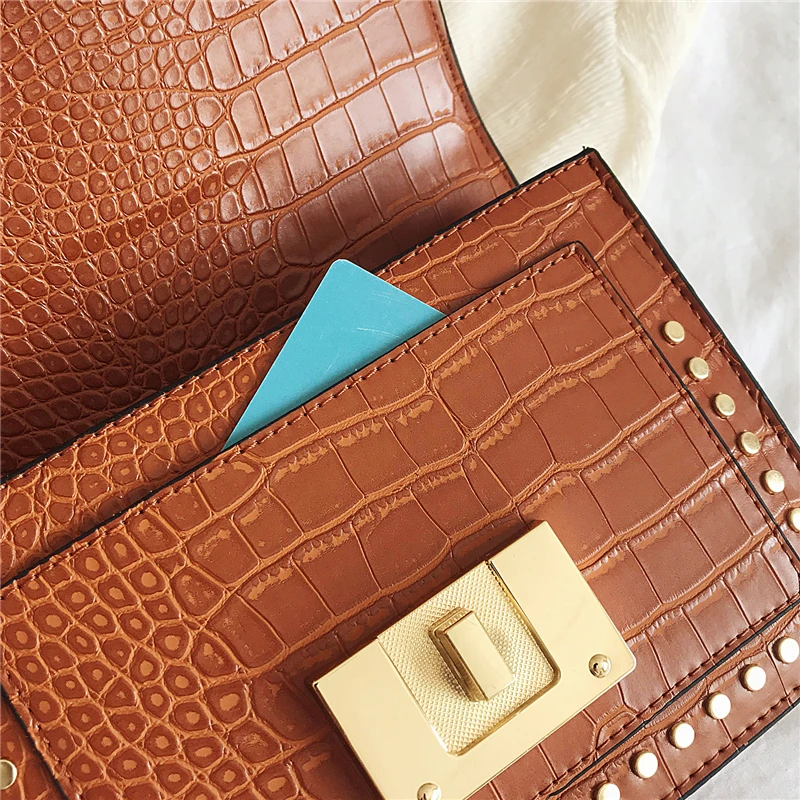 Крокодиловая сумка маленькая через плечо для женщин 2020 модная женская из