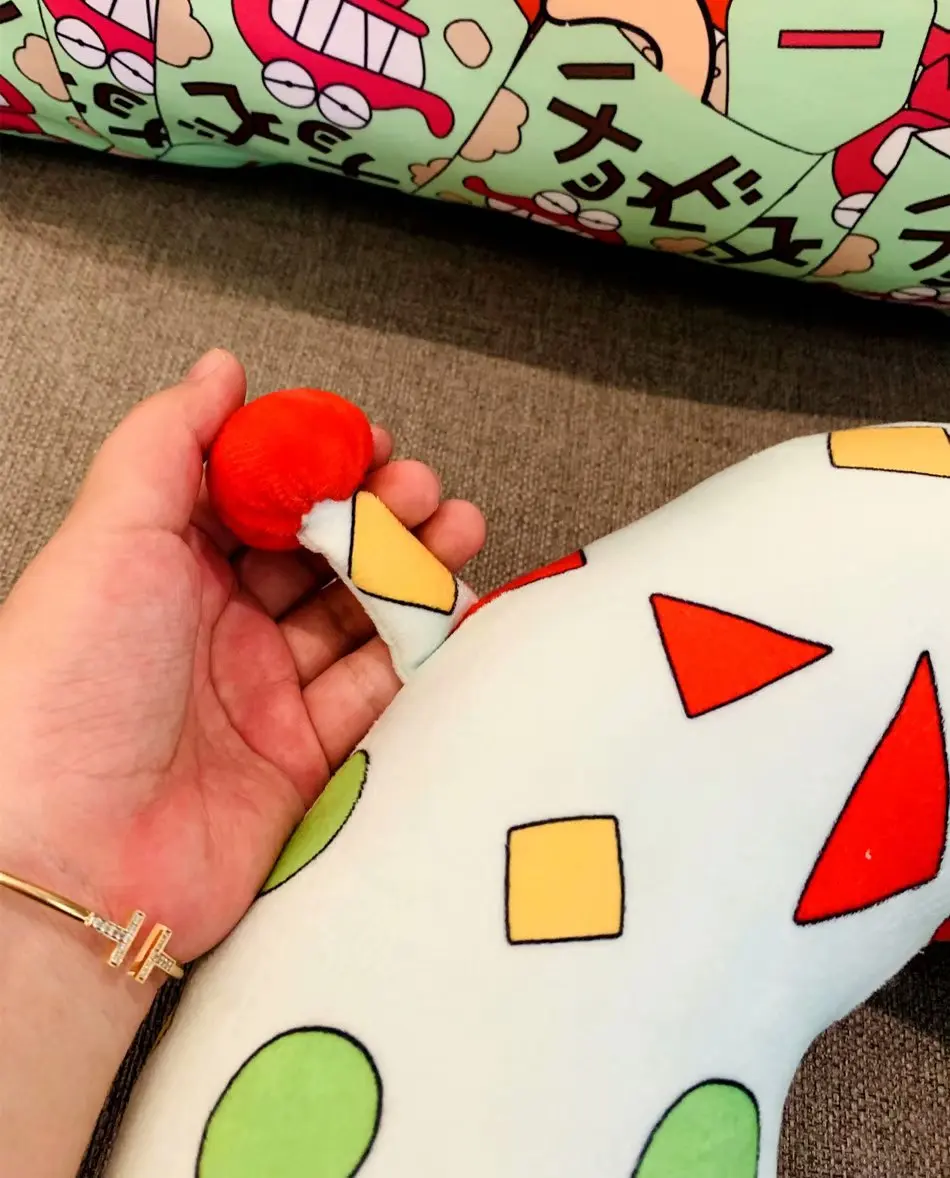 Японская Высококачественная плюшевая u-образная подушка для шеи Crayon Shinchan со шляпой, подушка для путешествий и дома, Подушка для сна, забота о здоровье, мультяшное изображение