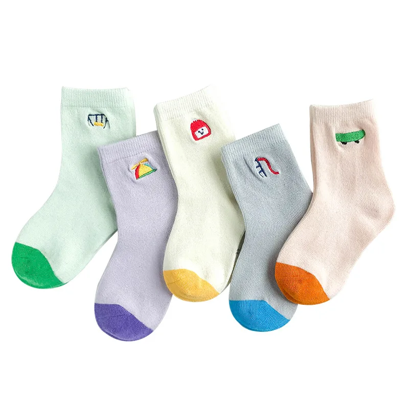 5 пар/лот, Детские хлопковые носки для мальчиков и девочек, милые спортивные носки в полоску с мультипликационным принтом для малышей на осень и зиму, модные детские носки с вышивкой