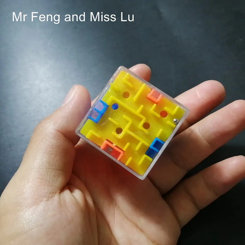 

Challenging Mini Maze Puzzle Toys Funny Stress Brain Teaser Game Kid Gift