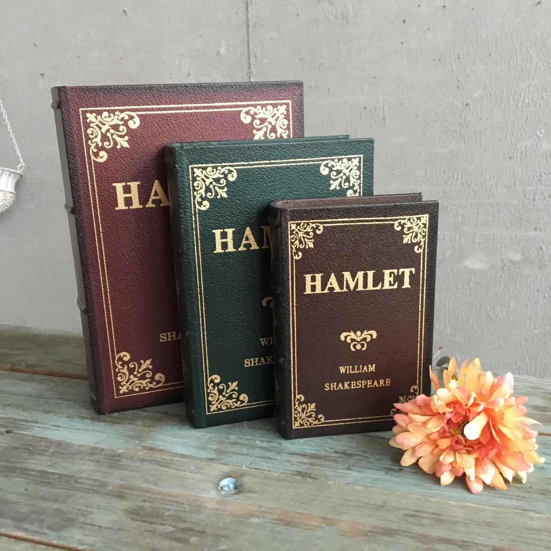 

European Style Retro Fake Book/Decoration Furnishings Ancient Books Model Props/Decoration Book Box/Two-Piece Set Book Box