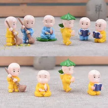 Yaratıcı reçine küçük keşiş minyatür figürler el sanatları sevimli bebek buda heykeli koleksiyon LandscapeCar süsler aksesuarları(China)