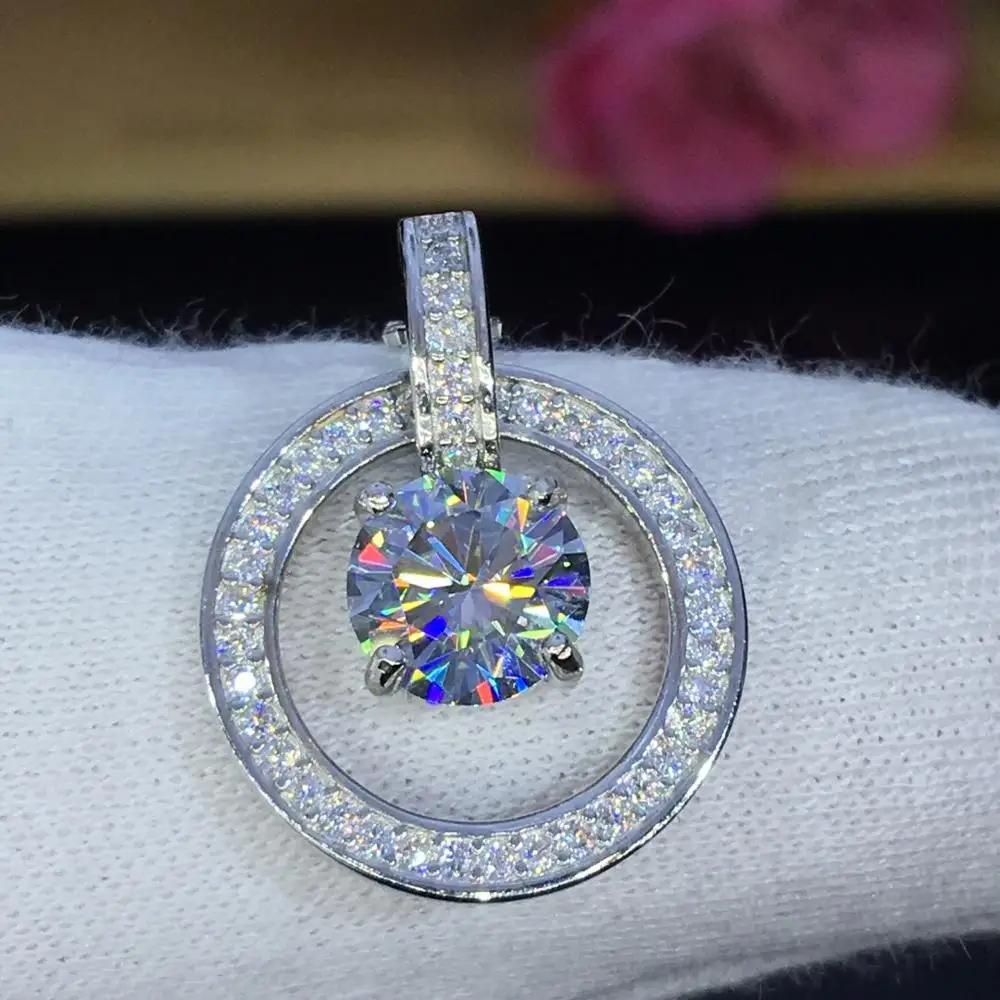 Серебро 925 ювелирные изделия Moissanite Подвески 1.00ct D VVS Роскошные долбежные круглые