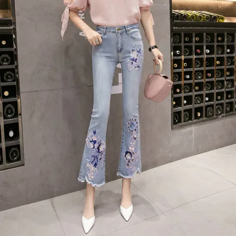 Light blue Женские джинсы с высокой талией, винтажные джинсовые брюки с цветочной вышивкой, женские расклешенные штаны-стрейч, женские джинсы - Цвет: Light blue