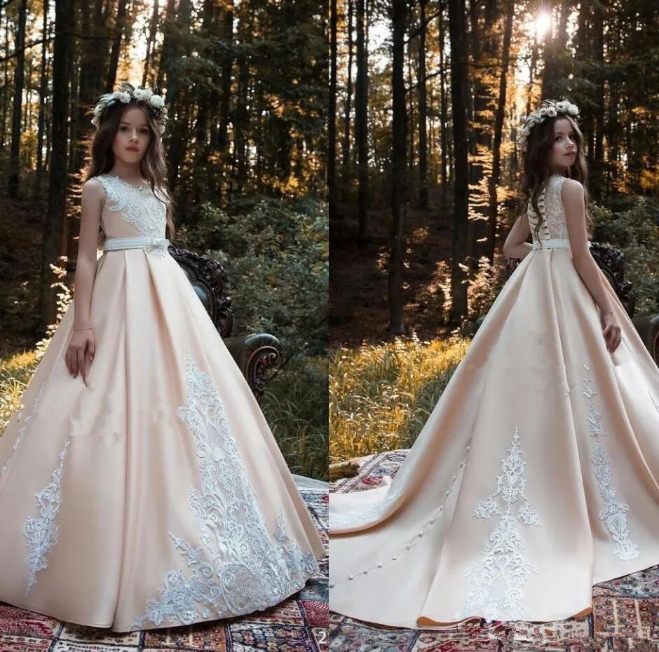 247 (1)New Flower Girls Dresses High Quality Lace Appliques Beading Ball Gowns Beading Floor Length Pageant First Communion Dresses