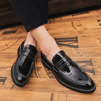 

Brand fashion men's Bullock flat shoes retro shoes Lok Fu shoes dress outdoor business dress men's casual tassel shoes men's lar
