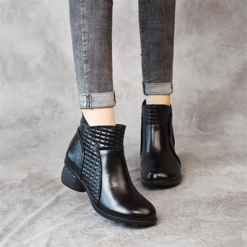 

2019 Autumn & Winter New Style Retro WOMEN'S Leather Boots Chunky Semi-high Heeled plus Cotton Rub Color WOMEN'S Boots
