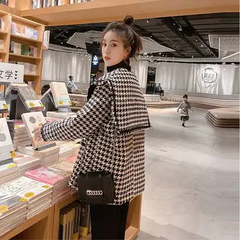 

Bella Philosophy 2020 Women Plaid Tweed Short Coat Lady Korean Pocket Woolen Jacket Outwear Female Turn Down Collar Short Coats