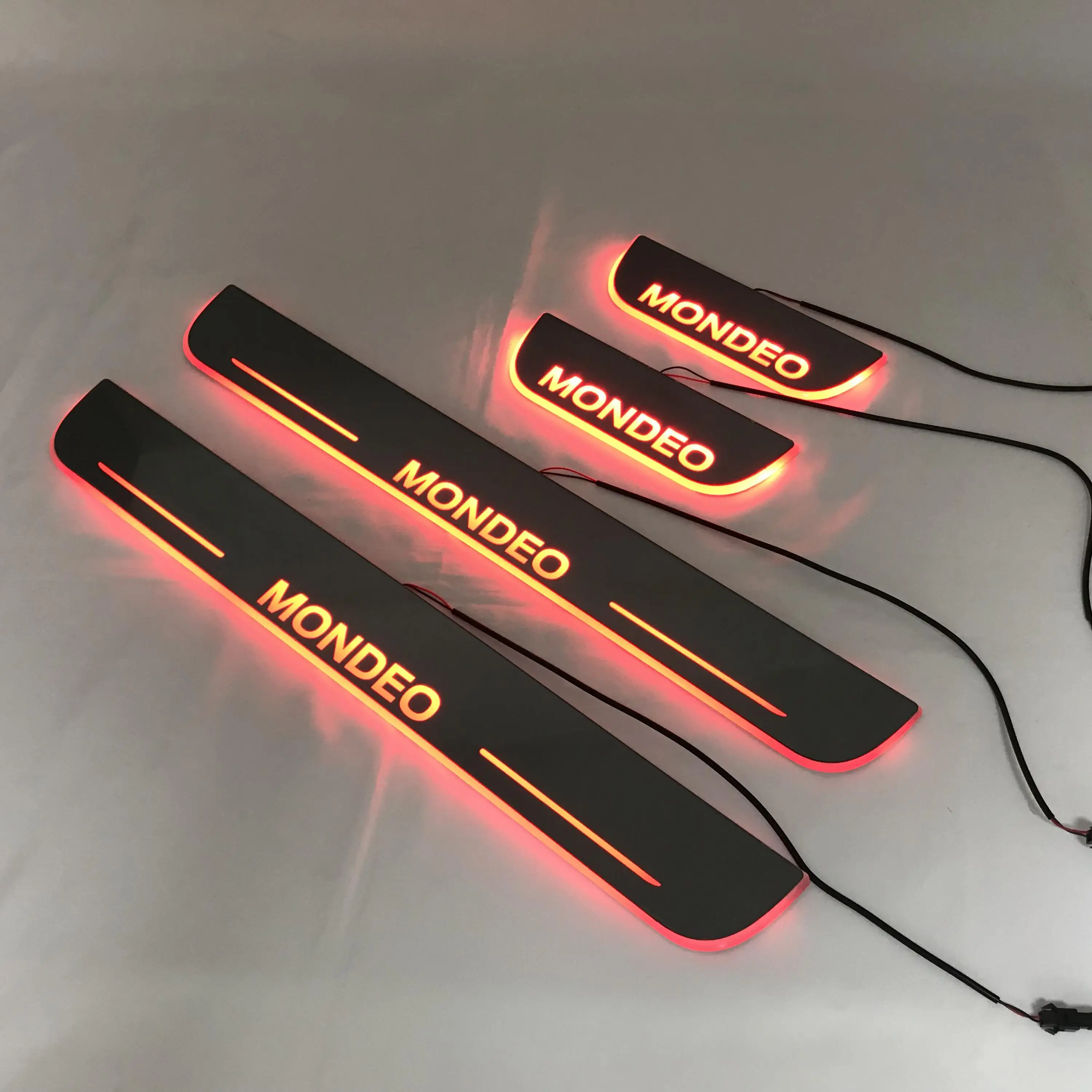 Osmrk светодиодные движущиеся двери scuff для ford mondeo динамический порог пластина плоская подкладка накладка течёт/неподвижный светильник, 4 шт