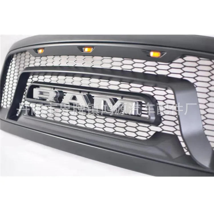 Dodge Ram 1500 2013- Модифицированная решетка Ram Модифицированная средняя решетка решетки