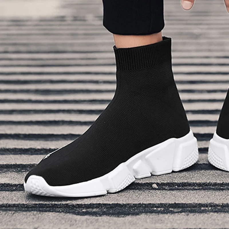 

2020 Top Quality Runway Designer Casual Sock Shoes black many colors all have Woman Knitted Sock shoes