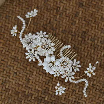 

Luxury White Flower Hair Comb Handmade Crystal Hair Pearls Hair Vine Gold Leaf Bridal Wedding Hair Accessories
