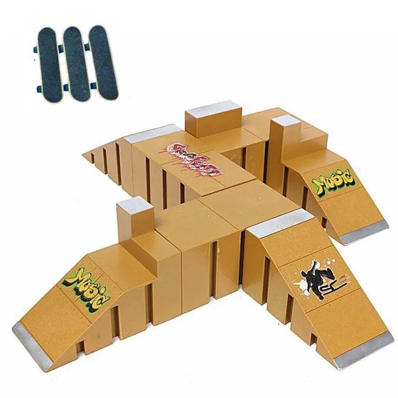 

2020 Mini Finger Skateboard Finger Skating Board Venue Combination Toy for Children Skateboard Driveway Track Boy Birthday Gifts