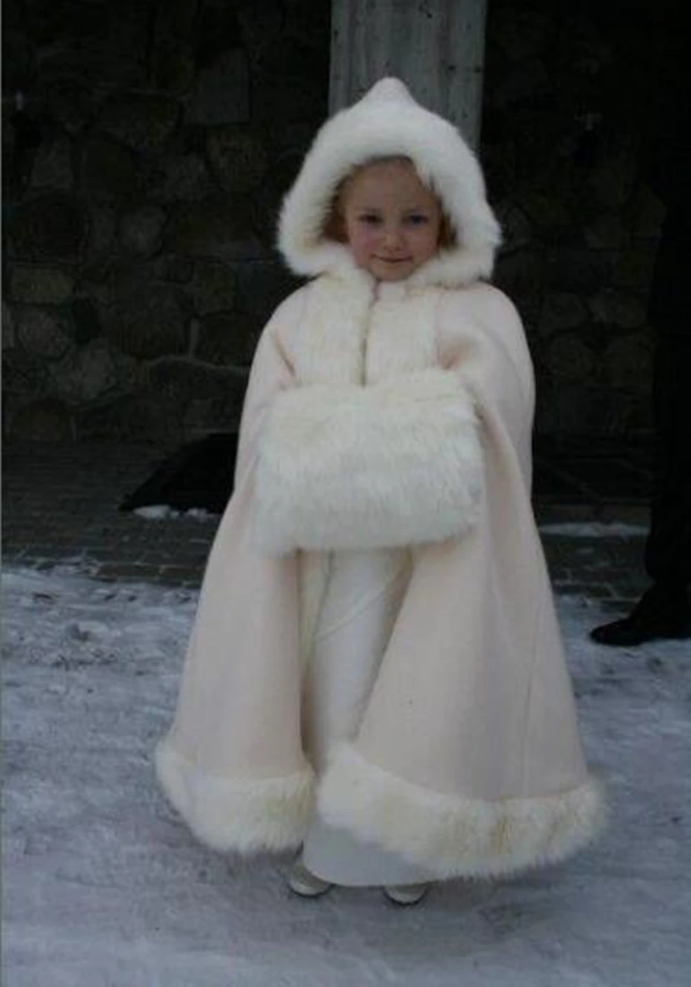 Flower girl faux fur cape Clearance