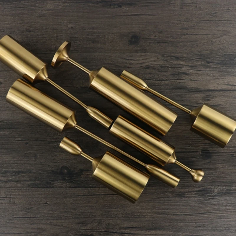 HOT 6Pcs European Gold Candle Holders Metal Pillar Candlestick Wedding Luxury Table Romantic Decorations New Year Party Decorati