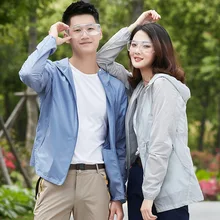 Солнцезащитная одежда для мужчин и женщин, летняя одежда для пар, для спорта на открытом воздухе, пылезащитный плащ, дышащий, с капюшоном, светильник средней длины