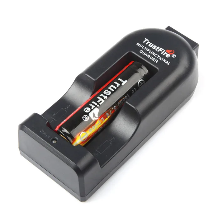 TrustFire Защищенный 18650 3,7 в 2400 мАч перезаряжаемый литиевый аккумулятор+ TrustFire TR-002 одиночный литий-ионный аккумулятор зарядное устройство