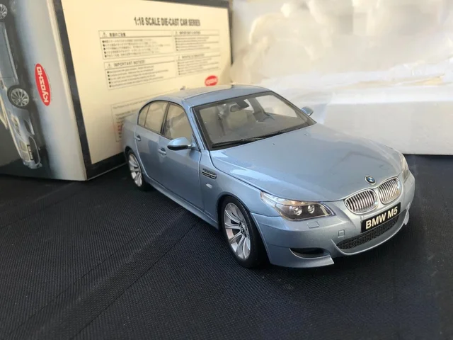 BMW E60 M5 ミニカー 1/18 京商 カーボンブラック