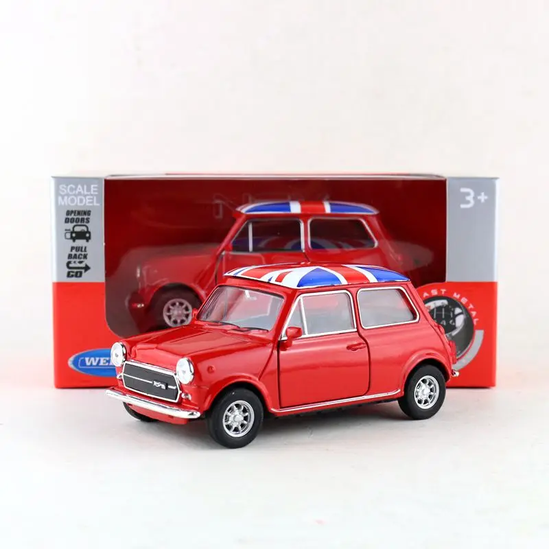 Welly 1:24 Mini Cooper 1300 Diecast Model Car Display Red/ White UK Flag 22496 