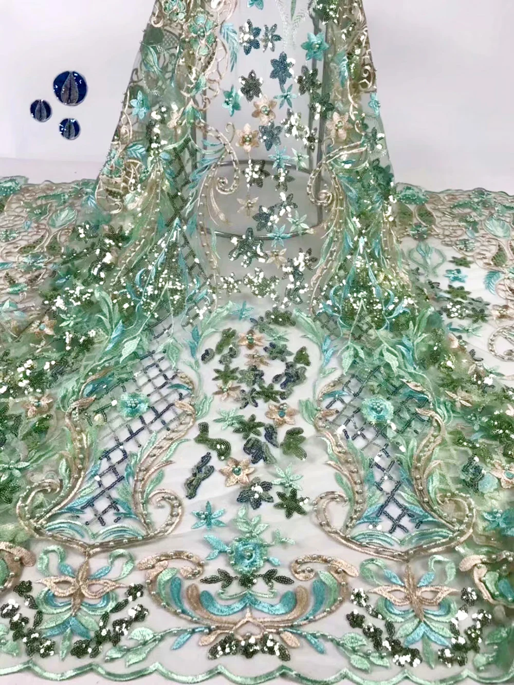 

African Sequins Lace Fabric 2019 African Tulle Lace Fabric Embroidery French Lace With Sequins For Nigerian Wedding Dress