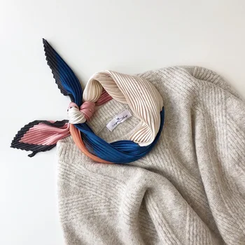 

70*70cm Organ pleated small square spring and autumn seasons art retro new wild decoration fashion small scarf