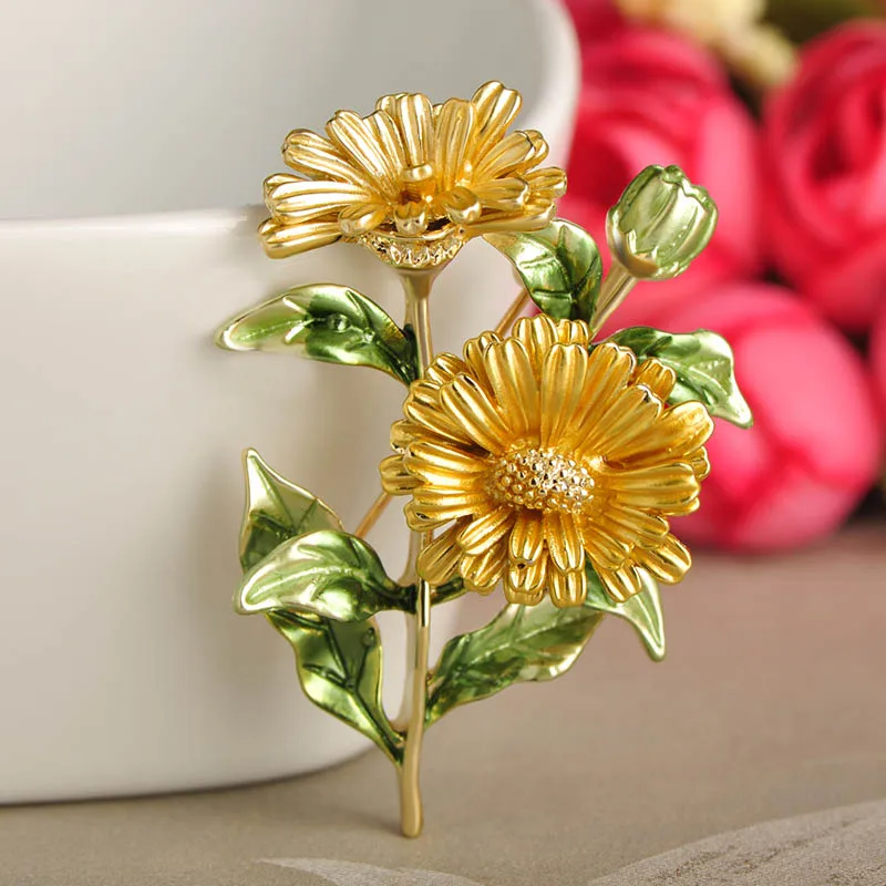 Blucome Beautiful Pink Chrysanthemum Flower Brooches Pins Enamel Gold Color Corsages Pin Party Dress Suit Clips Ornament Jewelry