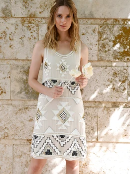 

Vestido de novia bordado geometrico de fantasia en delantero y espalda - 039021