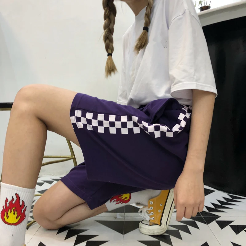 Женские шорты с высокой талией повседневные черно белые клетчатые в корейском