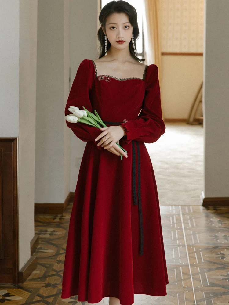 Original French style restoring ancient ways collect waist splicing dress more show thin square collar lace