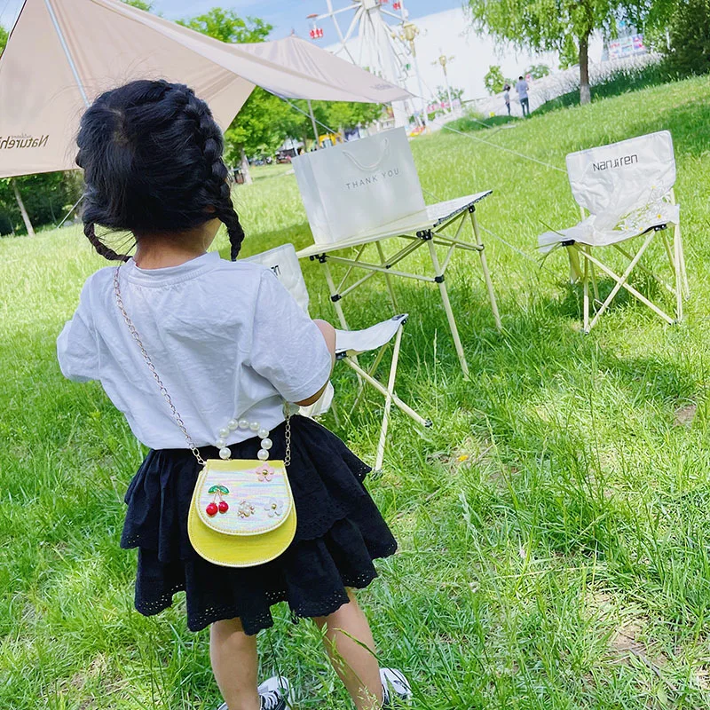 Рисунок 5 - Прекрасная детская сумка-клатч в виде принцессы-вишни