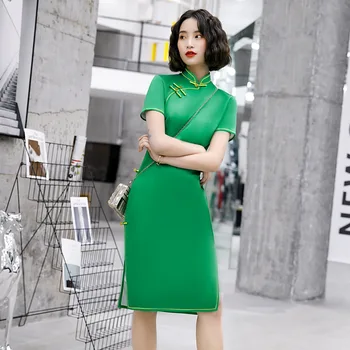 

Green Summer Short Sleeve Cheongsam Traditional Ladies Mandarin Collar Dress Plus Size 4XL Solid Color Qipao Slim Split Vestidos