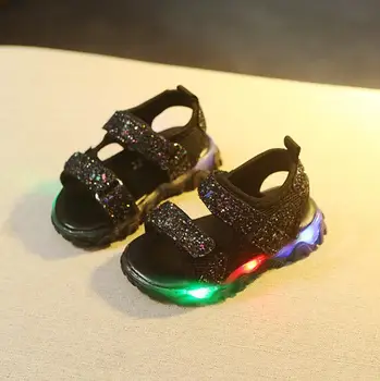 

LED With Light Flash Girls Sandals Kids Children Summer Beach Shoes Sweet Princess Sandals Soft Wedding Fashion Cute