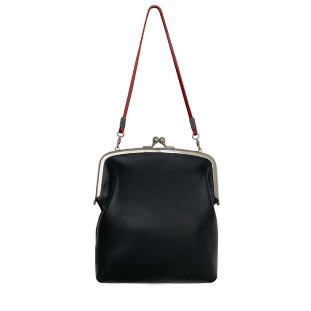 

2019 new models Single Shoulder Skew Pack Metal lock catch Clip bag