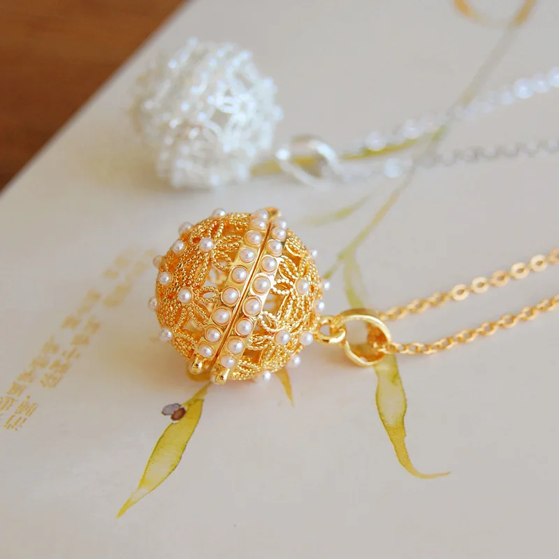 12134197327_1842235561