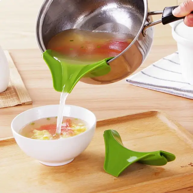 Creative Portable Kitchen Gadget Tool Silicone Liquid Funnel Anti-spill Slip On Pour Soup Spout Funnel For Pots Pans Bowls Jars 1