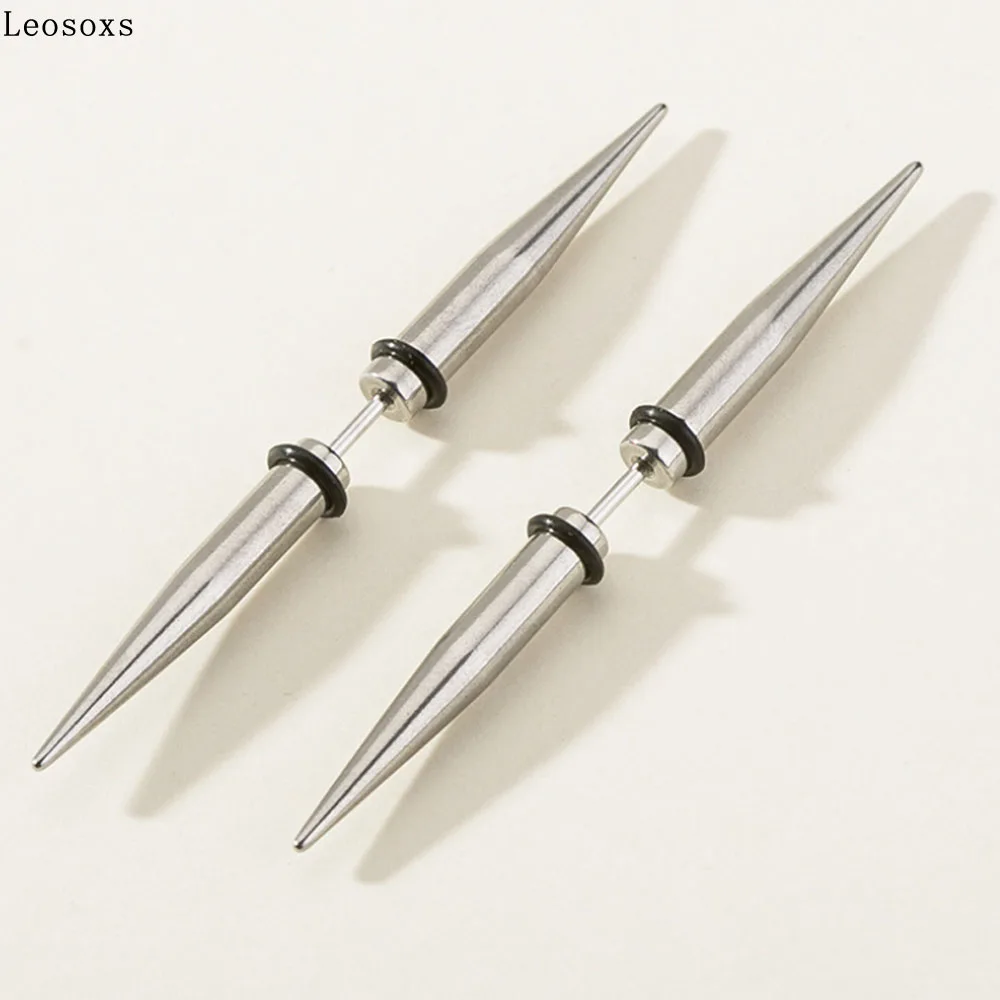 

Leosoxs 2 piece New product earrings fashion pointed cone unisex earrings hypoallergenic titanium steel plating earrings