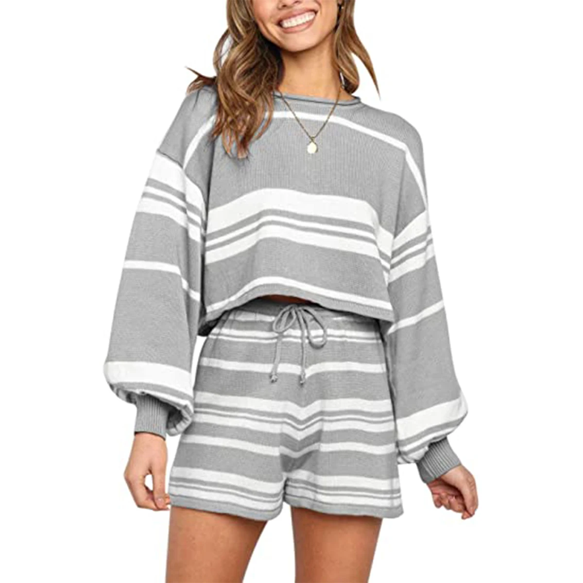 

Women's Stripe Knitted Clothes Sets Long Sleeve Round Neck Pullover Shirt + Short Pant Sets