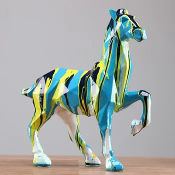 

Creative Painting Lucky Horse Arts Sculpture Decoration Abstract Animal Sculpture Horse Statue Home Decor Resin Crafts R4478