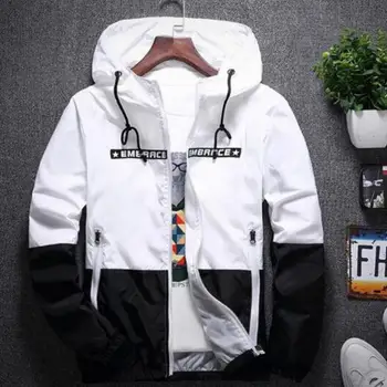 

New Spring Autumn Bomber Hooded Jacket Men Casual Slim Patchwork Windbreaker Jacket Male Outwear Zipper Thin Coat