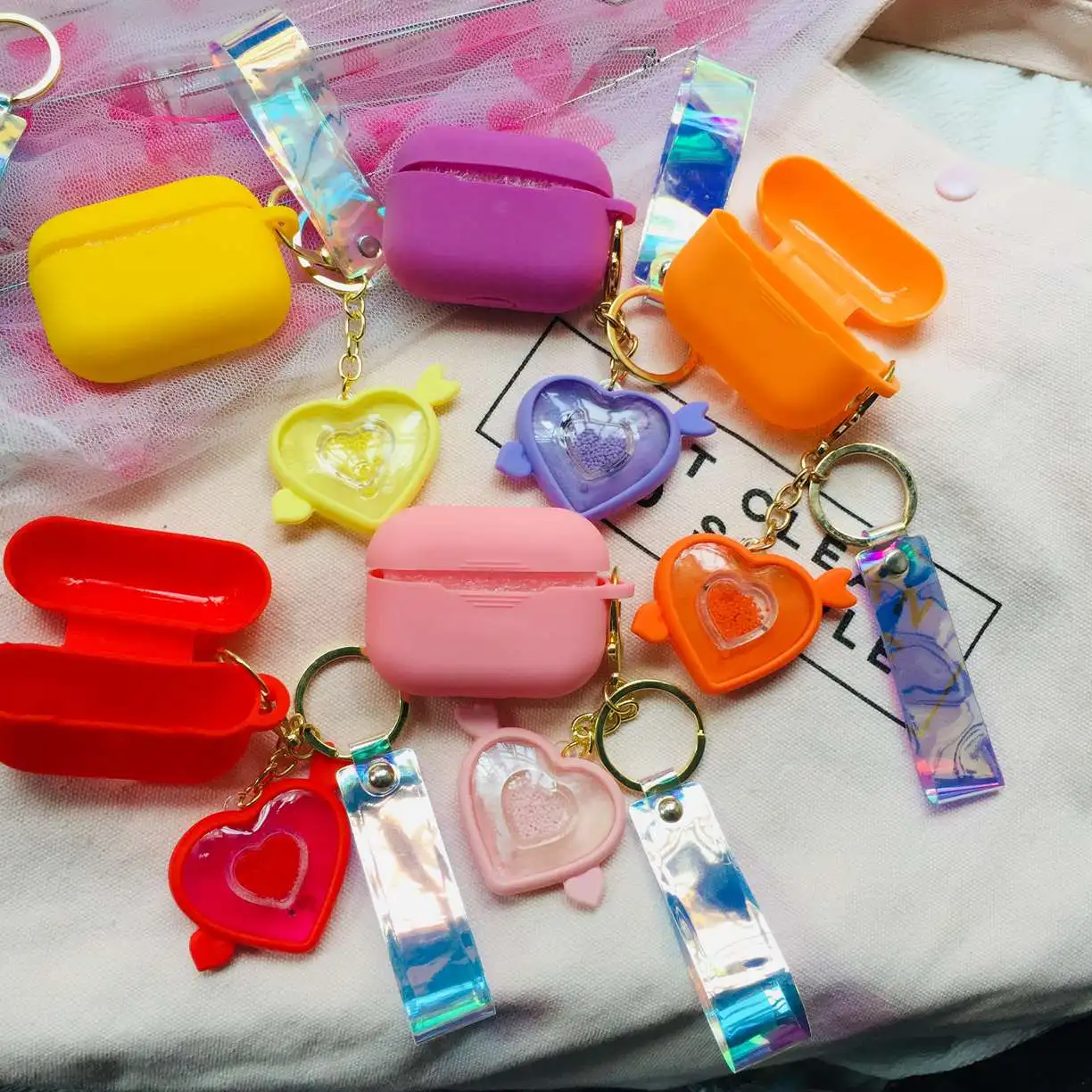 

For AirPods Pro Case luxury Love heart quicksand keychain Accessories Wireless Earphone Silicone case For Apple Airpods Cover